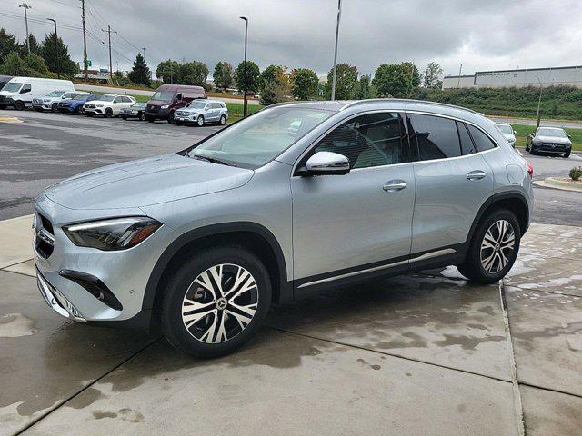 new 2025 Mercedes-Benz GLA 250 car, priced at $52,495