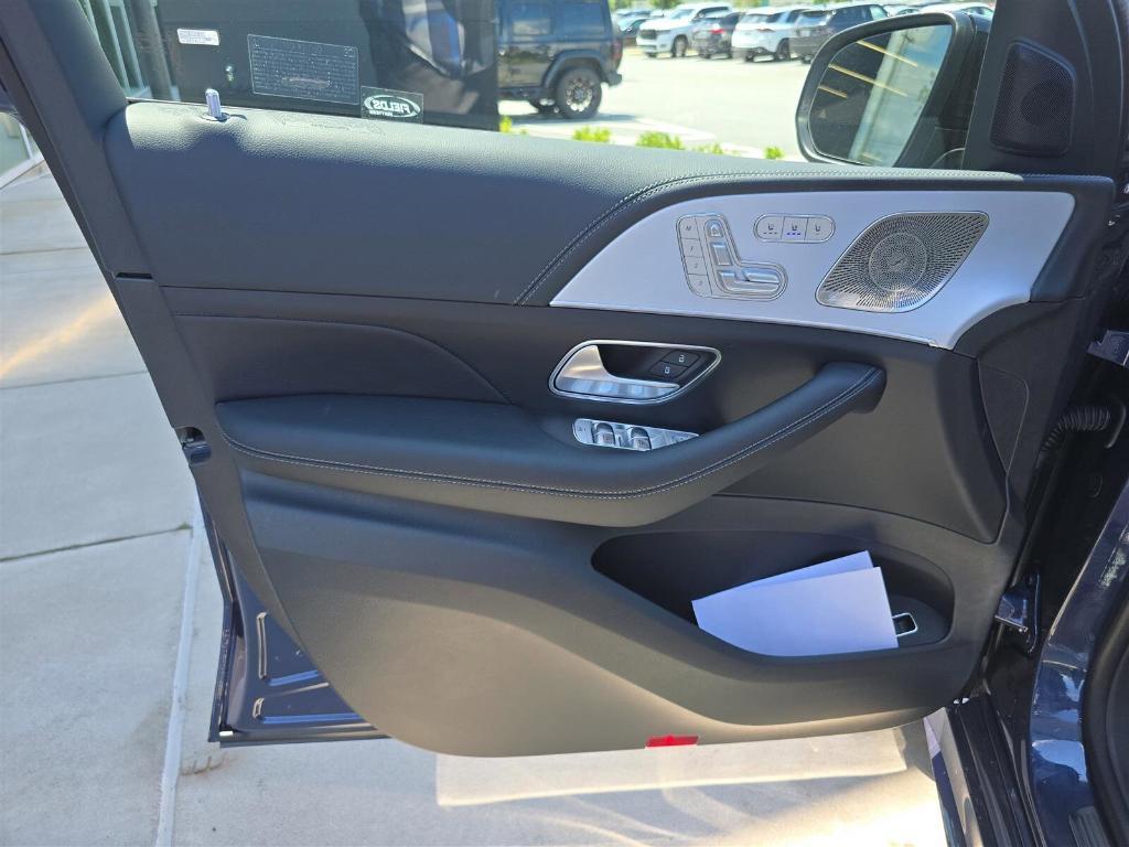 new 2025 Mercedes-Benz GLE 350 car, priced at $78,270