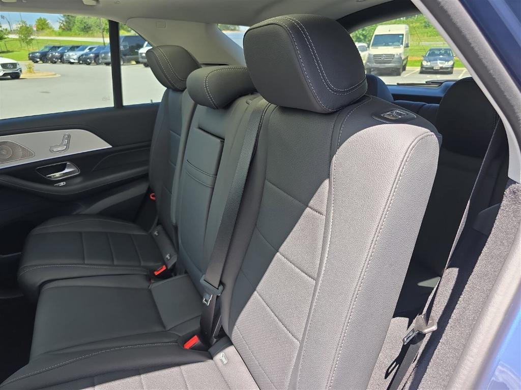 new 2025 Mercedes-Benz GLE 350 car, priced at $78,270