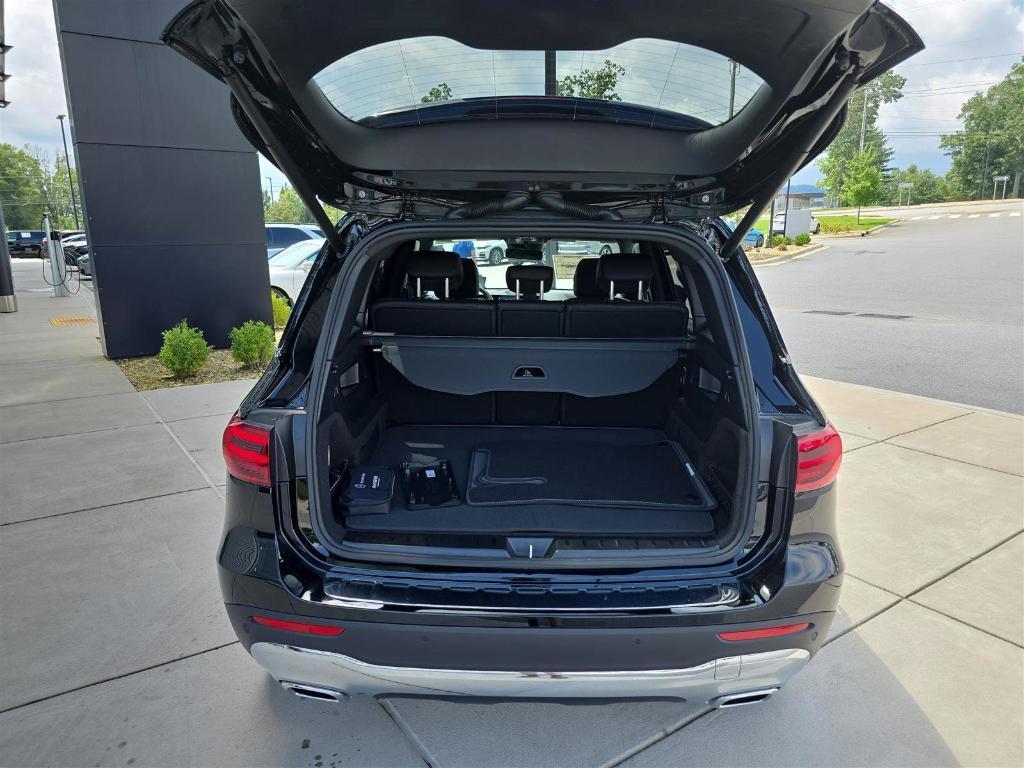 new 2026 Mercedes-Benz GLB 250 car, priced at $52,665