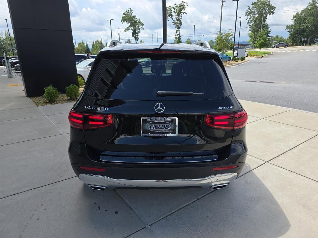 new 2026 Mercedes-Benz GLB 250 car, priced at $52,665