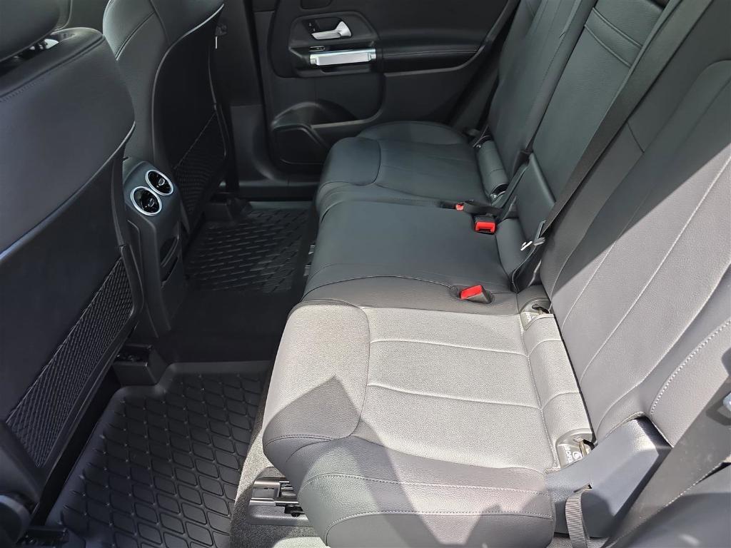 new 2026 Mercedes-Benz GLB 250 car, priced at $52,665