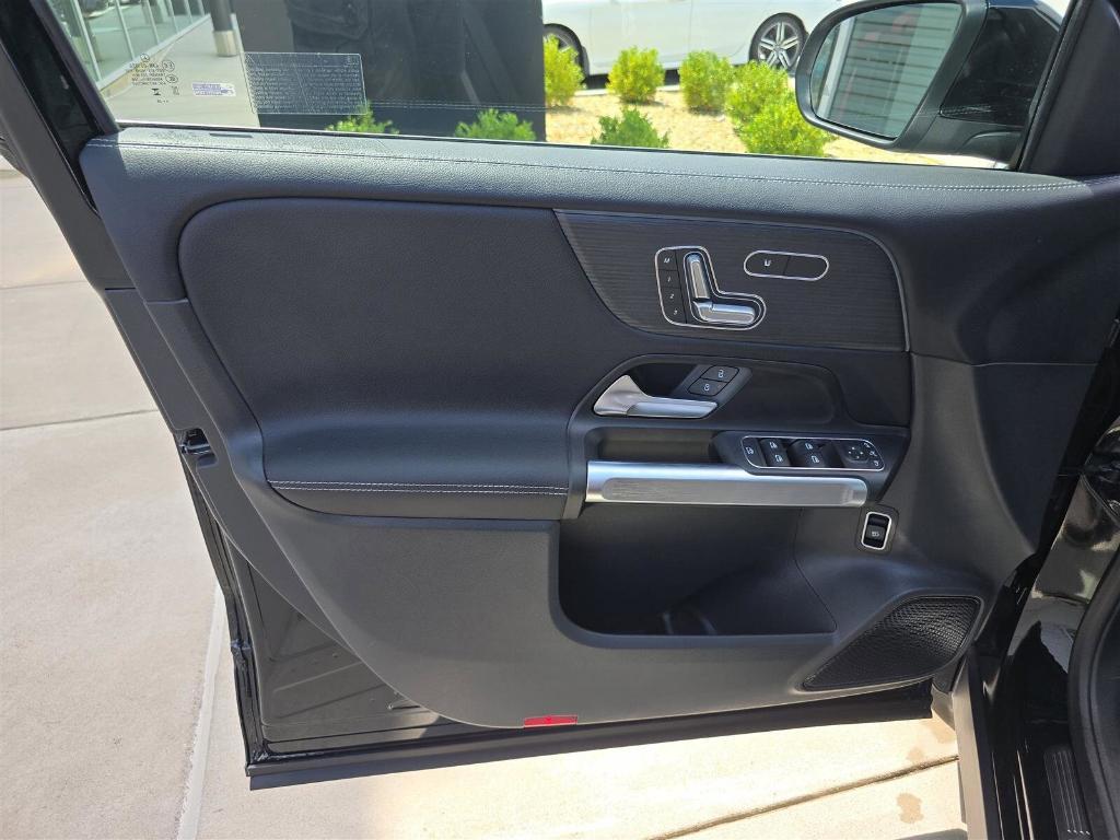 new 2026 Mercedes-Benz GLB 250 car, priced at $52,665