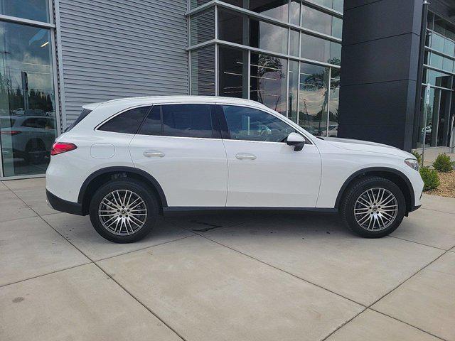 new 2024 Mercedes-Benz GLC 300 car, priced at $62,355