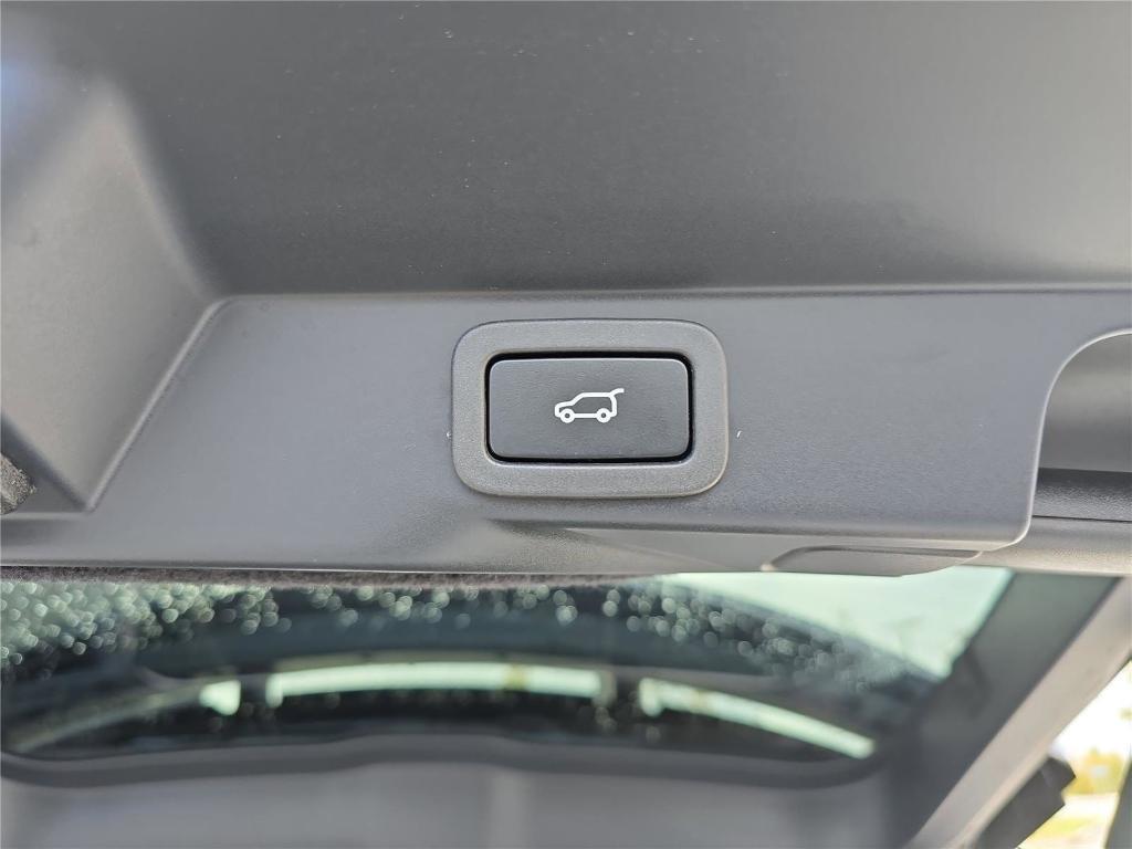 used 2022 Land Rover Range Rover Sport car, priced at $32,571