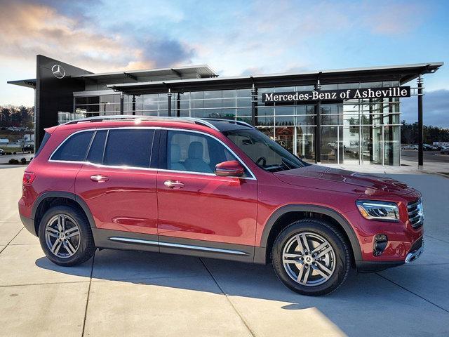 new 2024 Mercedes-Benz GLB 250 car, priced at $55,060