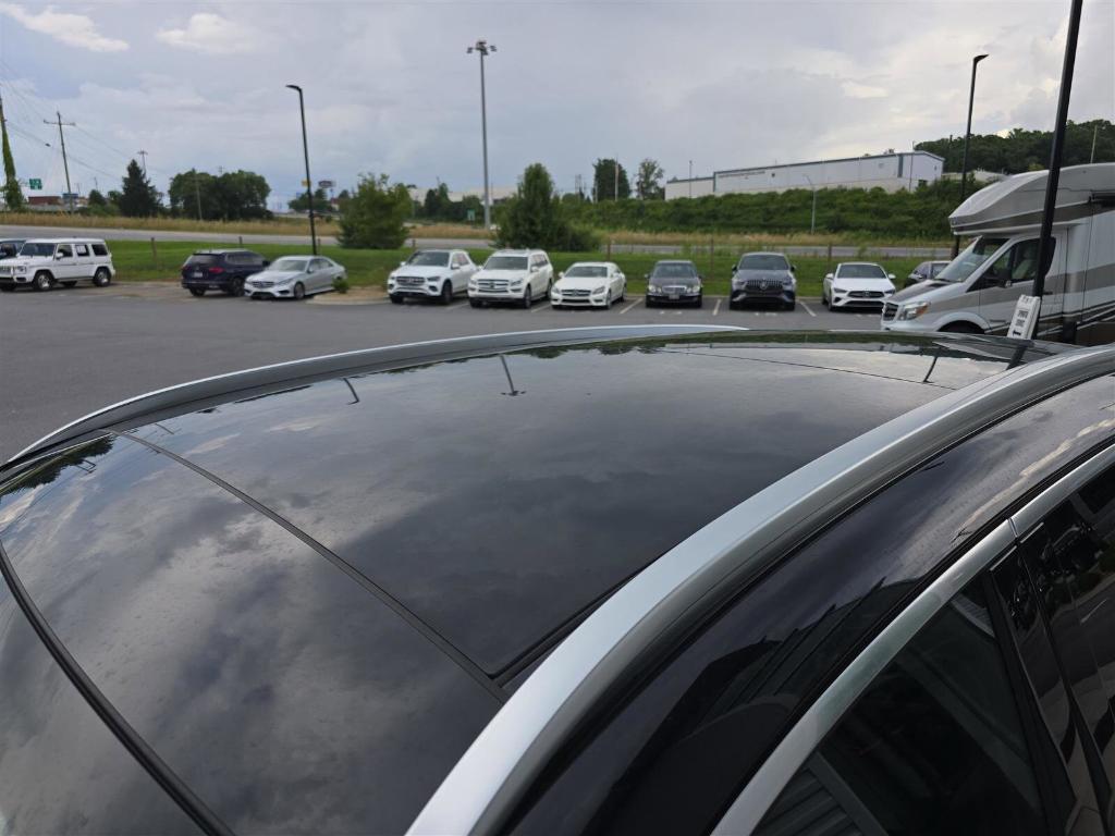 new 2025 Mercedes-Benz GLC 350e car, priced at $73,795