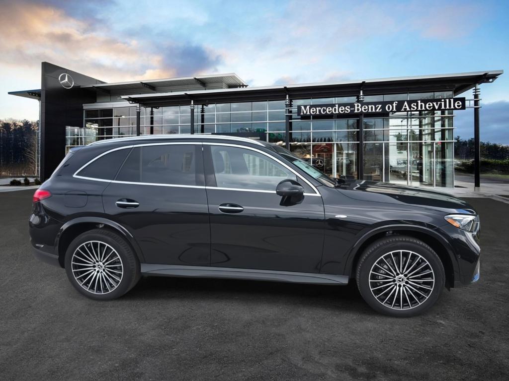 new 2025 Mercedes-Benz GLC 350e car, priced at $73,795