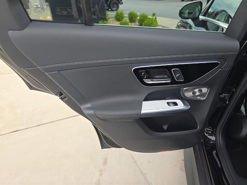 new 2025 Mercedes-Benz GLC 350e car, priced at $73,795