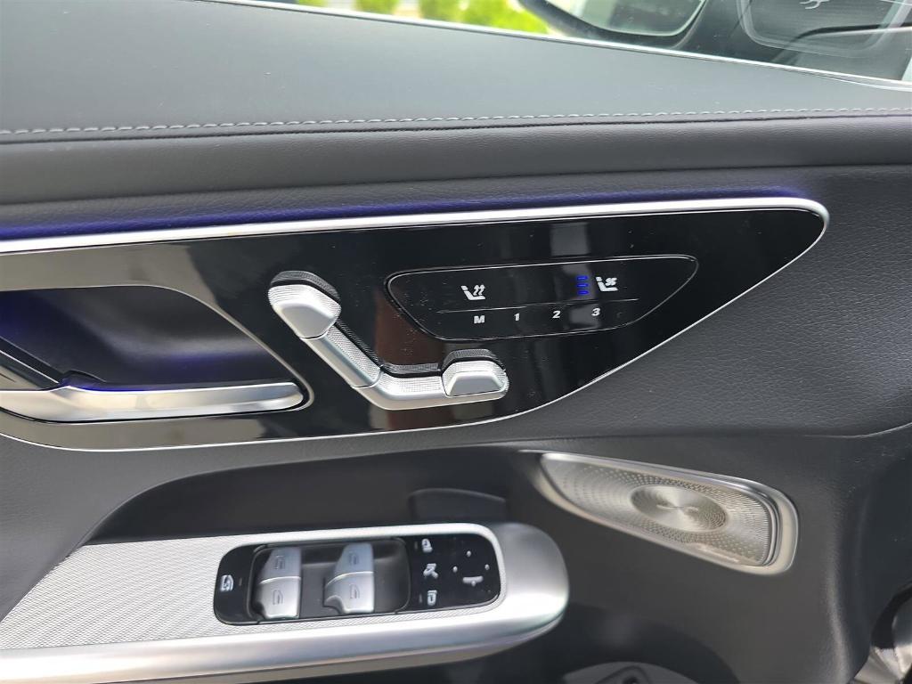 new 2025 Mercedes-Benz GLC 350e car, priced at $73,795