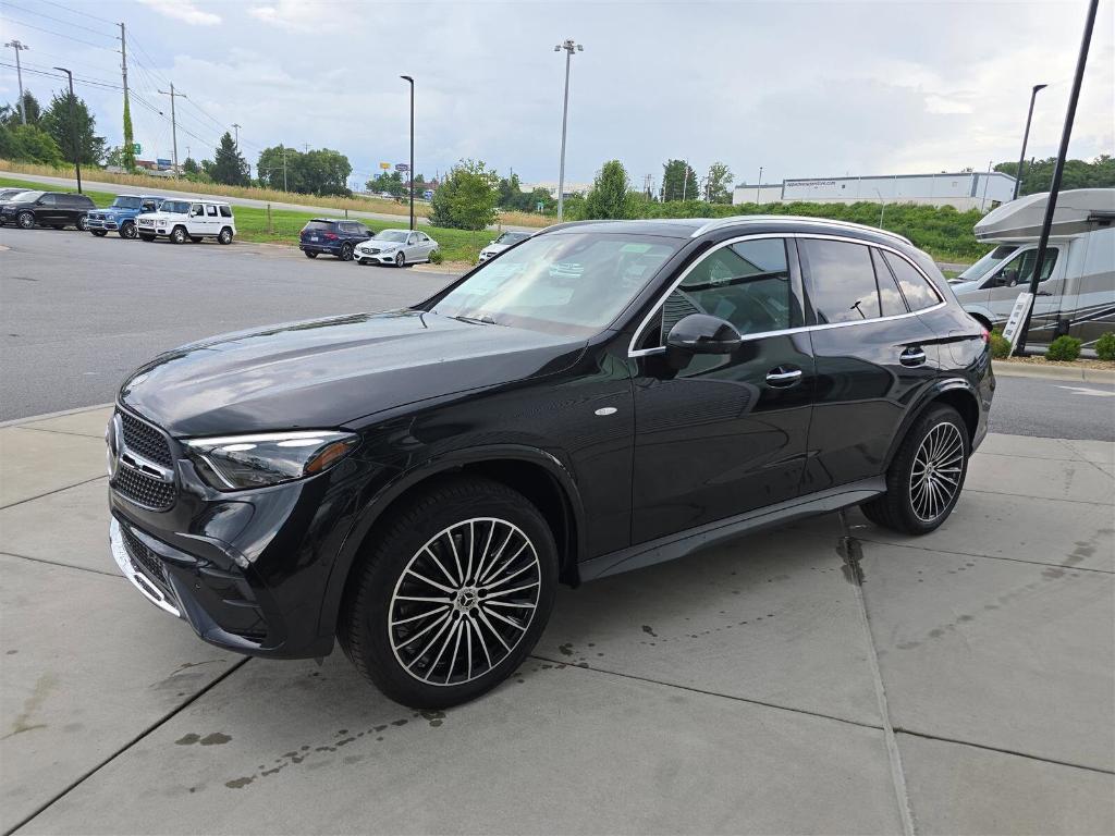 new 2025 Mercedes-Benz GLC 350e car, priced at $73,795