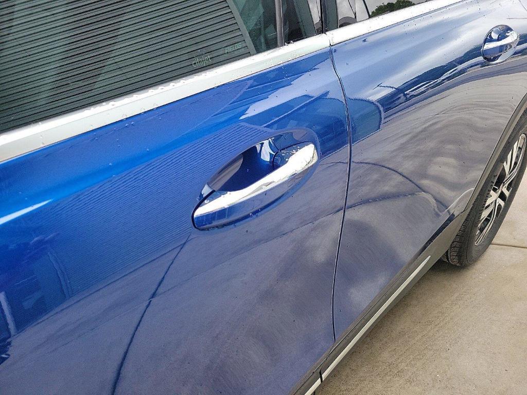 new 2024 Mercedes-Benz GLB 250 car, priced at $52,075