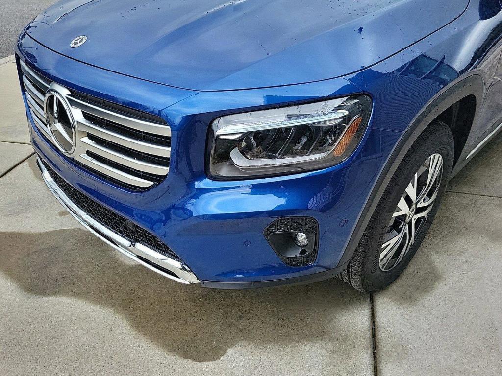 new 2024 Mercedes-Benz GLB 250 car, priced at $52,075