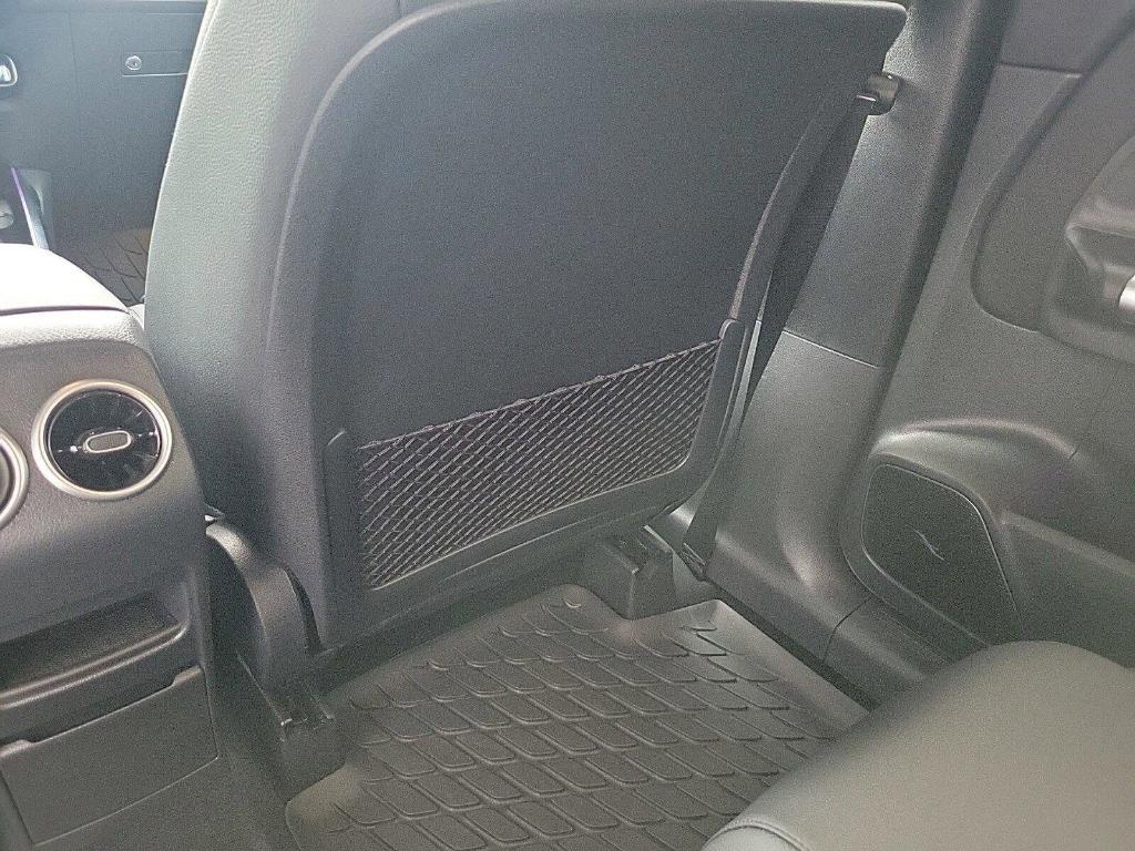 new 2024 Mercedes-Benz GLB 250 car, priced at $52,075