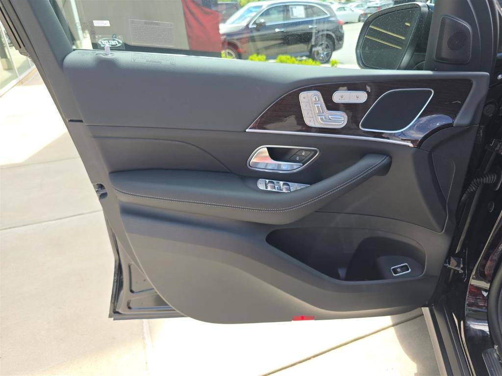 new 2025 Mercedes-Benz GLE 350 car, priced at $67,255