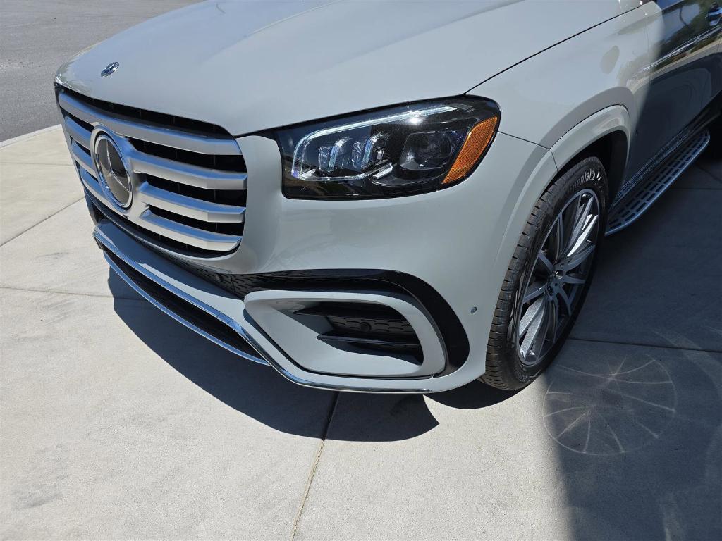 new 2025 Mercedes-Benz GLS 450 car, priced at $101,275