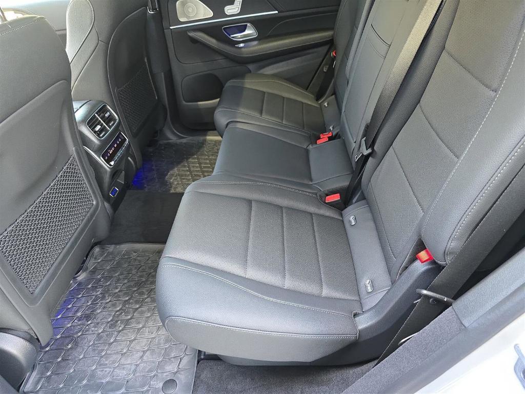 new 2025 Mercedes-Benz GLS 450 car, priced at $101,275