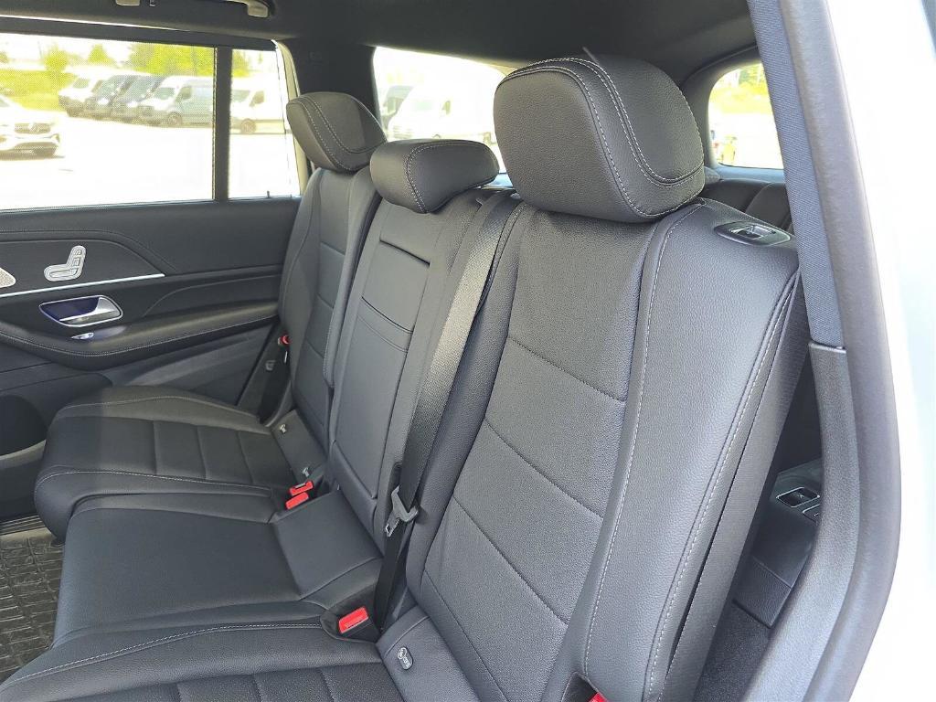 new 2025 Mercedes-Benz GLS 450 car, priced at $101,275