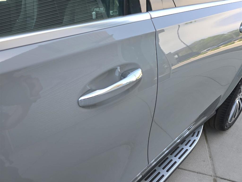 new 2025 Mercedes-Benz GLS 450 car, priced at $101,275