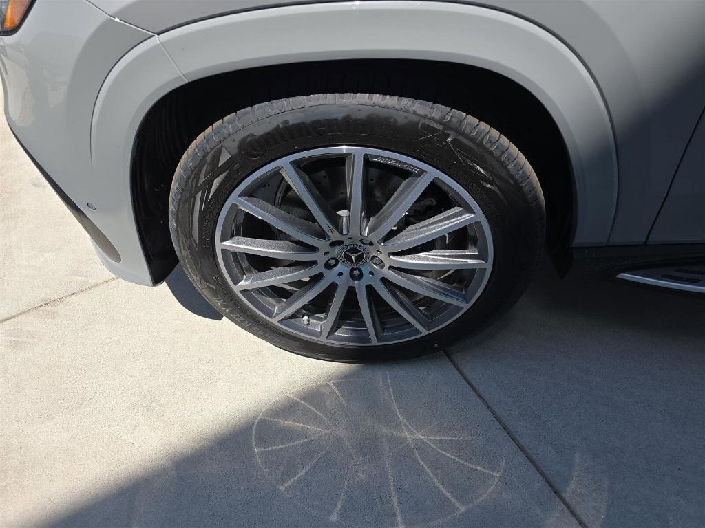 new 2025 Mercedes-Benz GLS 450 car, priced at $101,275