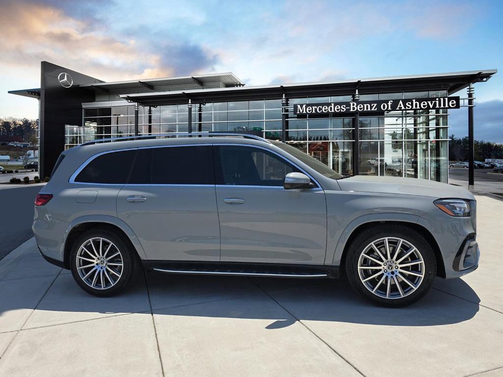new 2025 Mercedes-Benz GLS 450 car, priced at $101,275