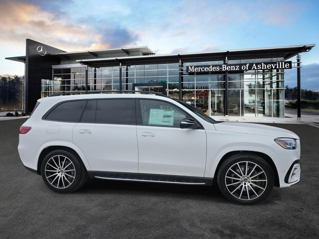 new 2026 Mercedes-Benz GLS 580 car, priced at $121,385
