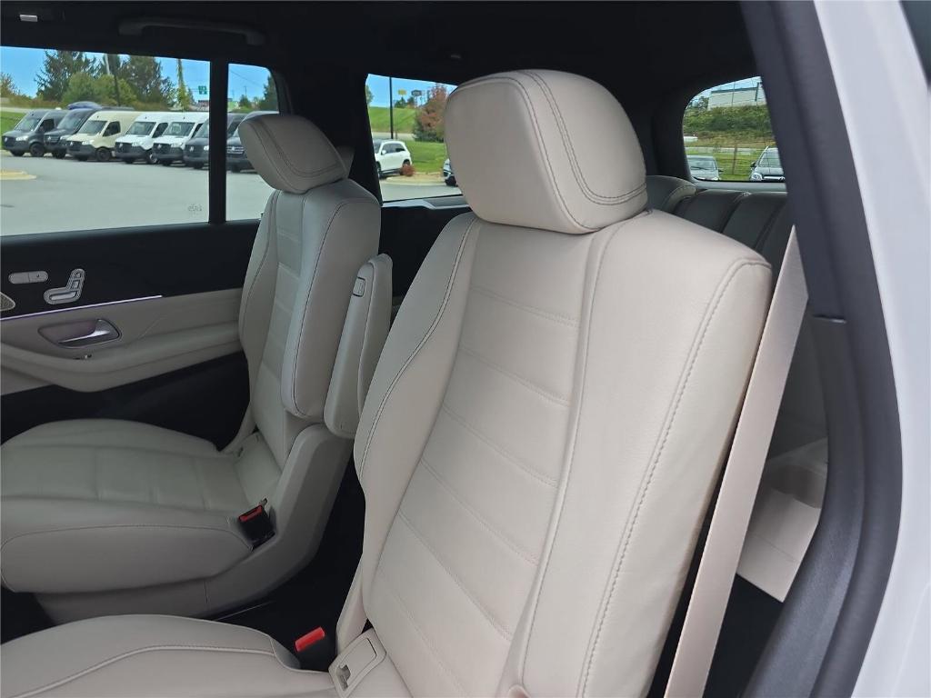 new 2026 Mercedes-Benz GLS 580 car, priced at $121,385