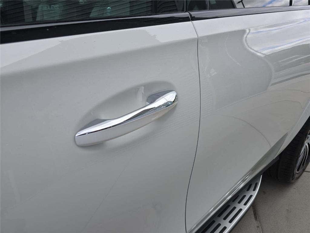 new 2026 Mercedes-Benz GLS 580 car, priced at $121,385