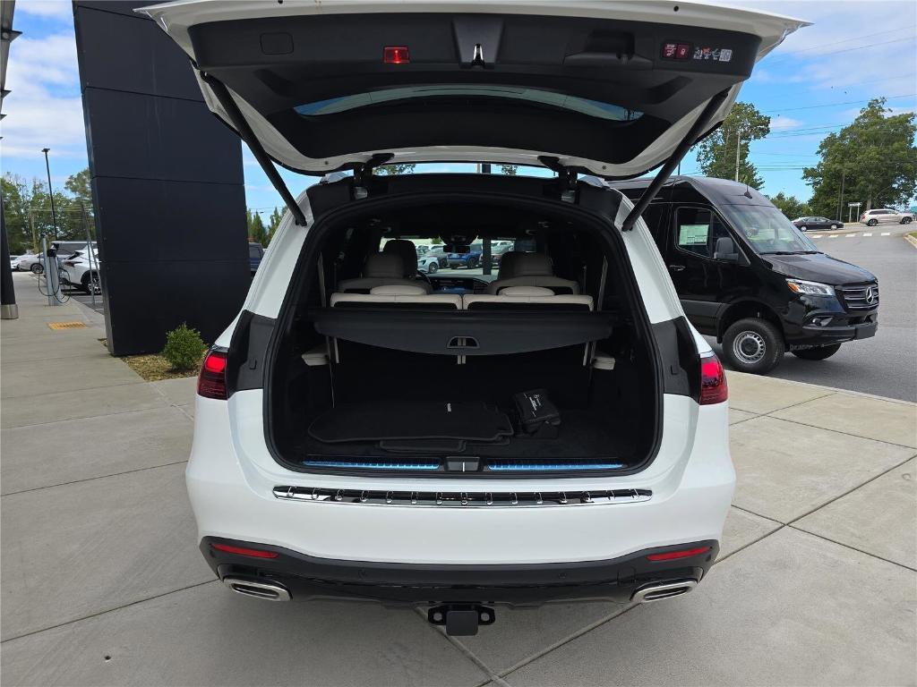 new 2026 Mercedes-Benz GLS 580 car, priced at $121,385