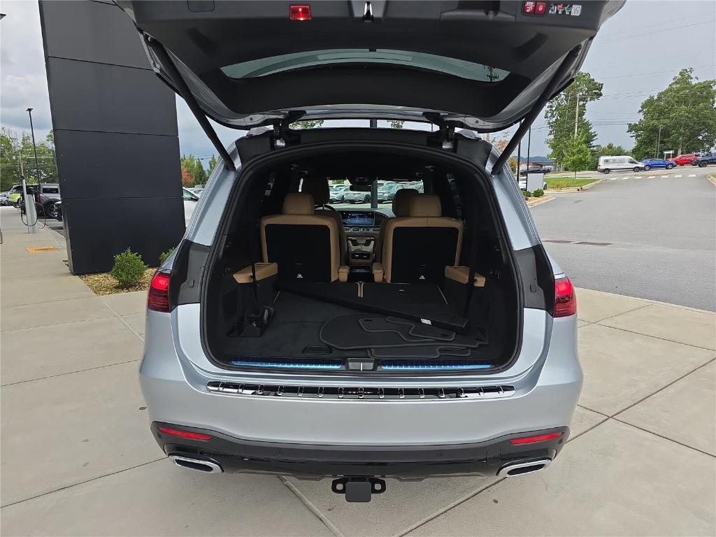 new 2026 Mercedes-Benz GLS 450 car, priced at $102,800