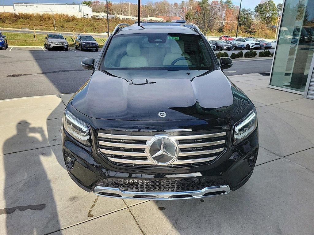 new 2024 Mercedes-Benz GLB 250 car, priced at $55,010
