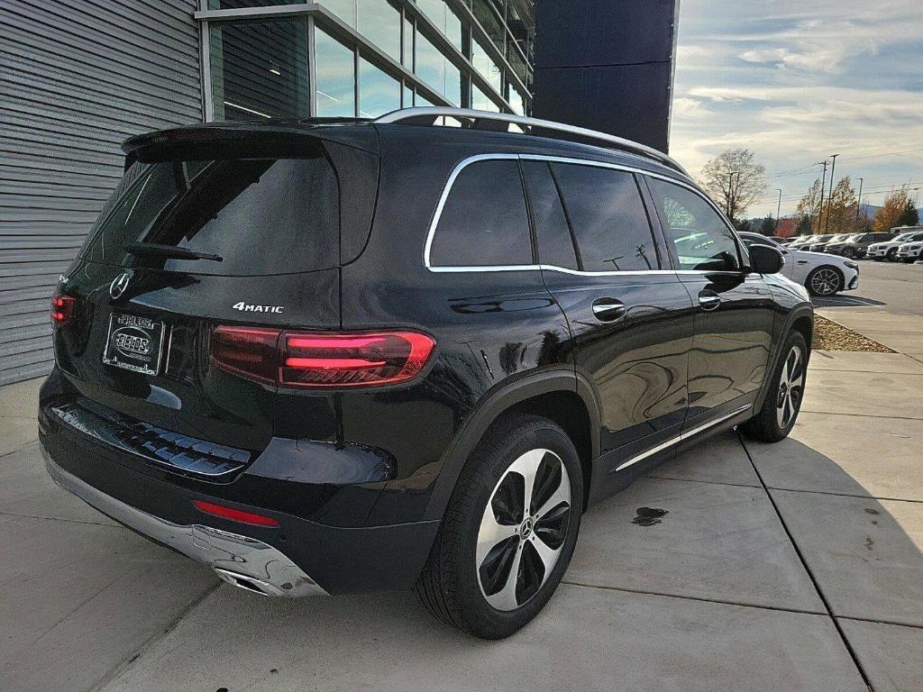new 2024 Mercedes-Benz GLB 250 car, priced at $55,010