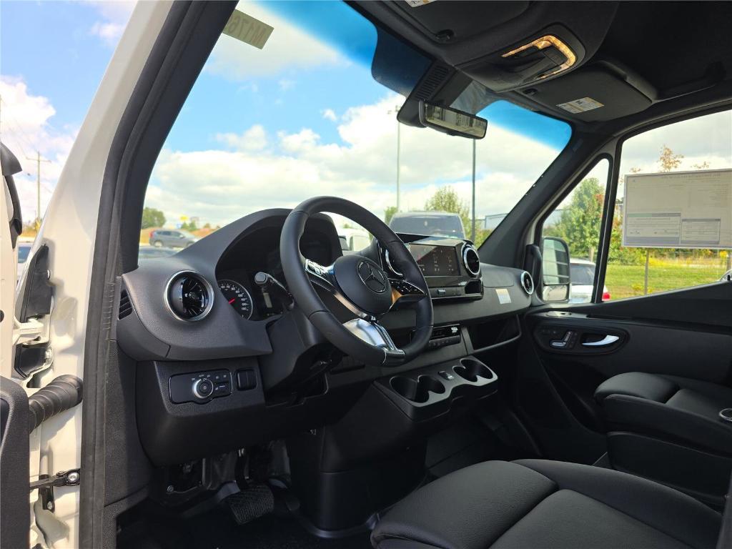 new 2025 Mercedes-Benz Sprinter 2500 car, priced at $79,686
