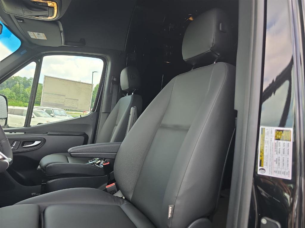 new 2025 Mercedes-Benz Sprinter 2500 car, priced at $78,264