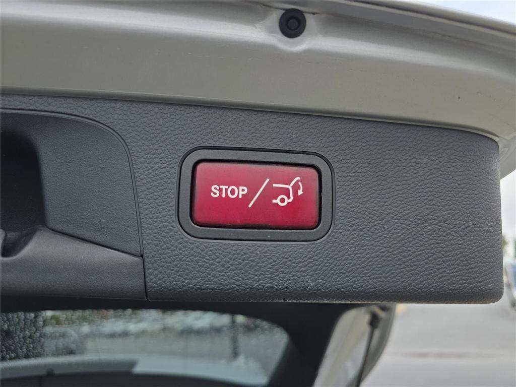 used 2020 Mercedes-Benz GLC 300 car, priced at $19,401