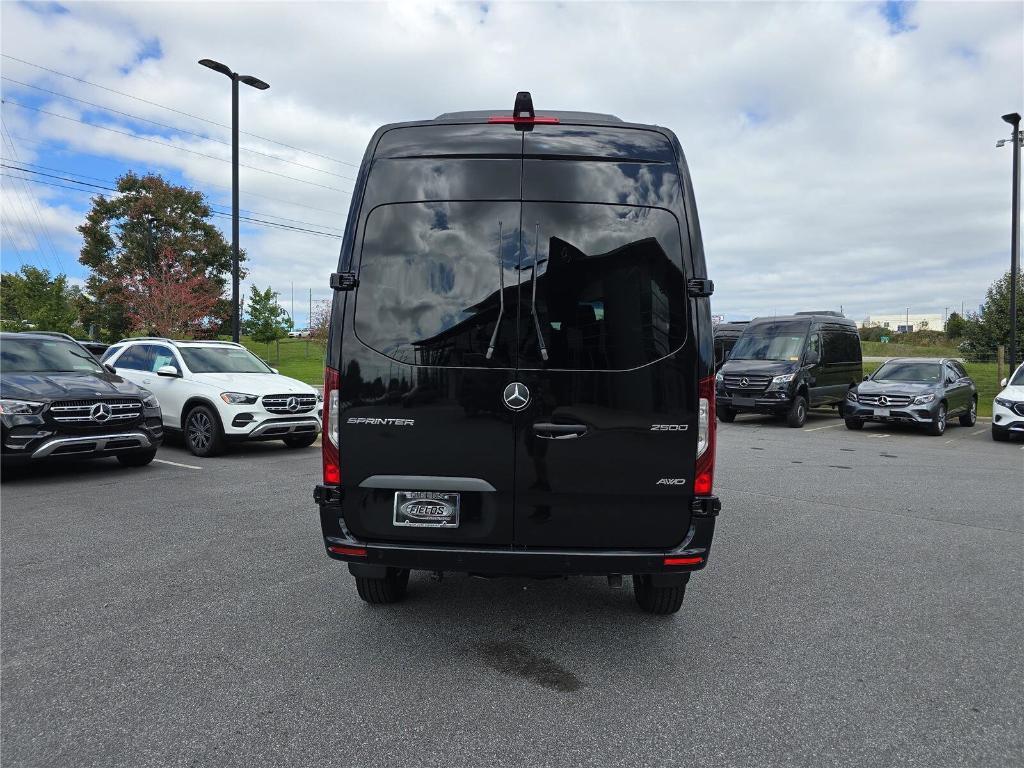 new 2025 Mercedes-Benz Sprinter 2500 car, priced at $90,048