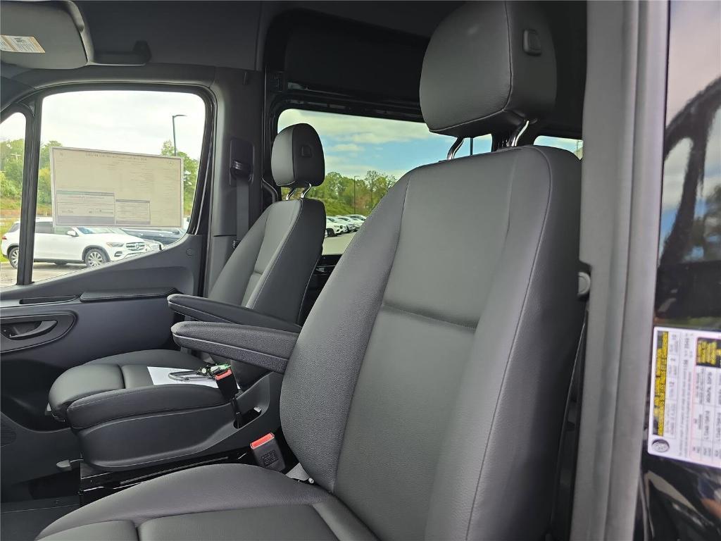 new 2025 Mercedes-Benz Sprinter 2500 car, priced at $90,048