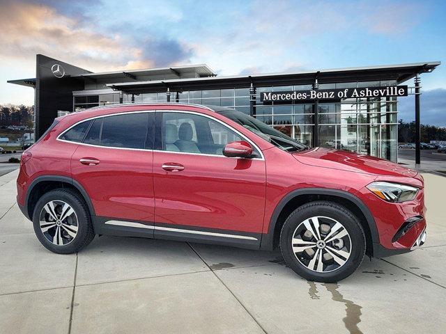 new 2025 Mercedes-Benz GLA 250 car, priced at $53,260