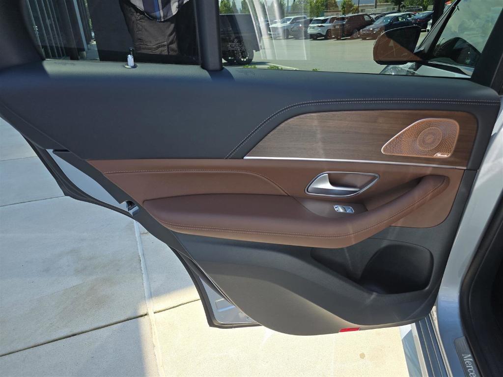 new 2025 Mercedes-Benz GLE 350 car, priced at $76,500
