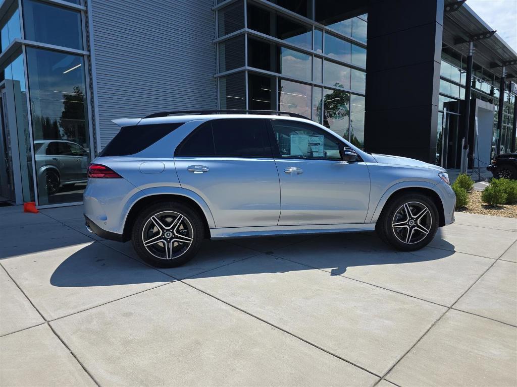 new 2025 Mercedes-Benz GLE 350 car, priced at $76,500