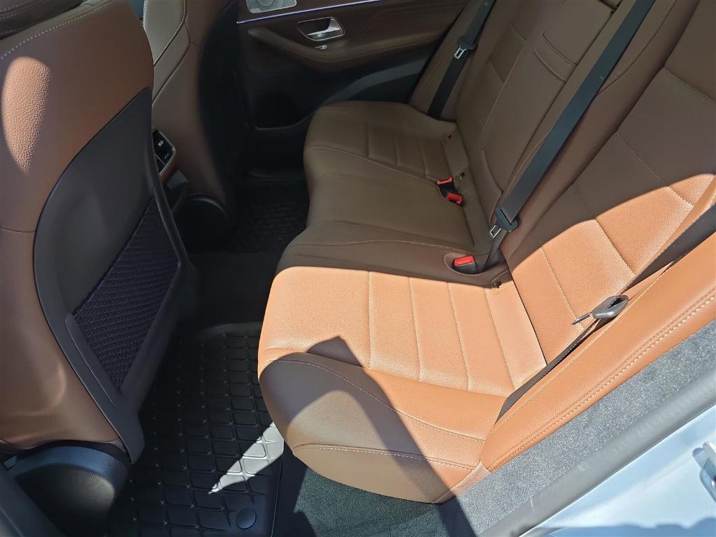 new 2025 Mercedes-Benz GLE 350 car, priced at $76,500