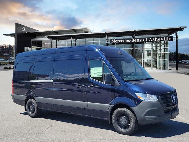 new 2024 Mercedes-Benz Sprinter 2500 car, priced at $68,432