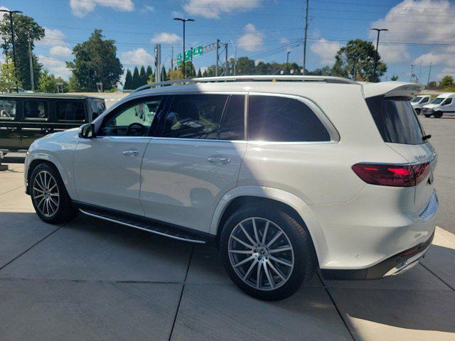 new 2024 Mercedes-Benz GLS 580 car, priced at $128,015