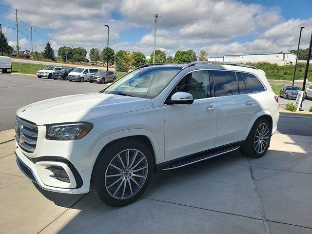 new 2024 Mercedes-Benz GLS 580 car, priced at $128,015