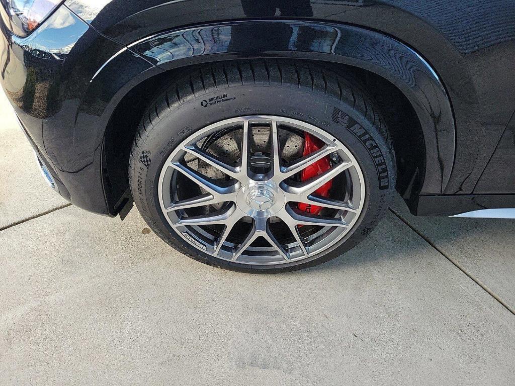 new 2025 Mercedes-Benz AMG GLE 63 car