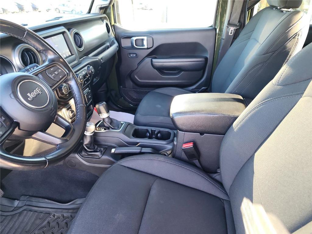 used 2022 Jeep Gladiator car, priced at $26,998