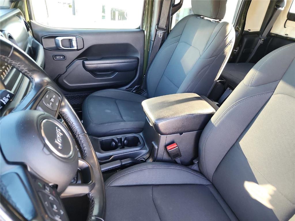 used 2022 Jeep Gladiator car, priced at $26,998