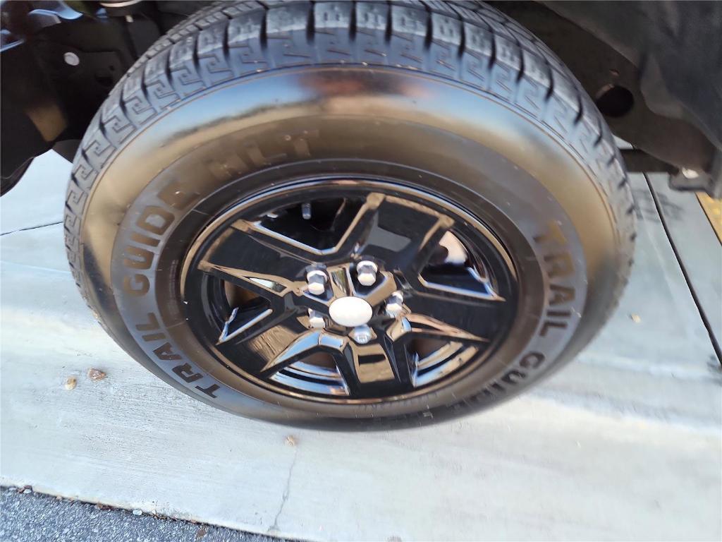 used 2022 Jeep Gladiator car, priced at $26,998