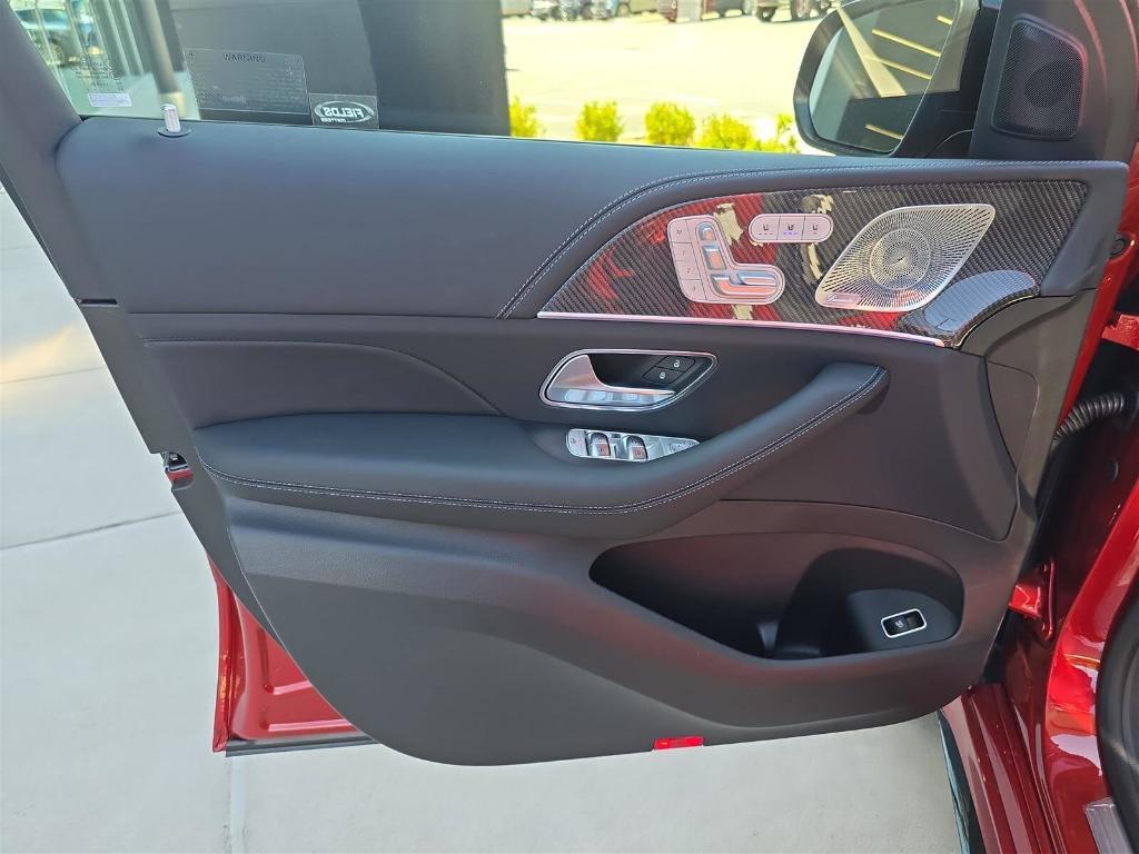 new 2025 Mercedes-Benz AMG GLE 63 car, priced at $143,560