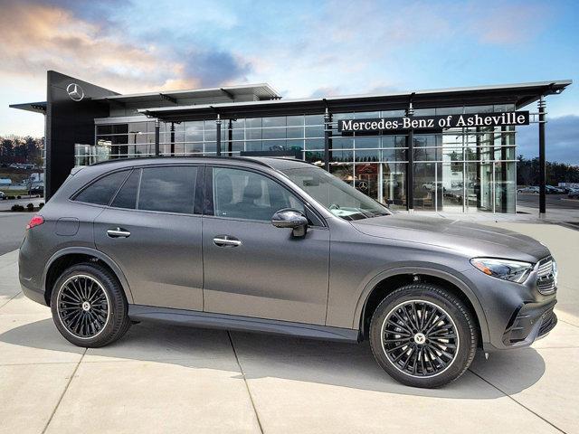 new 2024 Mercedes-Benz GLC 300 car, priced at $67,135